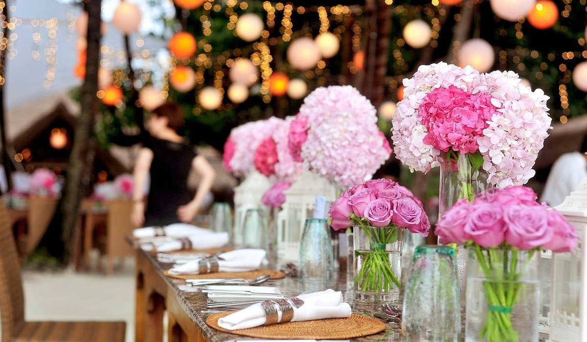 Seasonal Table Settings for Autumn Dinner Parties